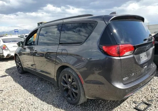 Chrysler Pacifica cena 59000 przebieg: 102000, rok produkcji 2020 z Międzyzdroje małe 67